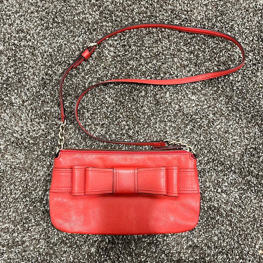 Kate Spade // Red bow crossbody